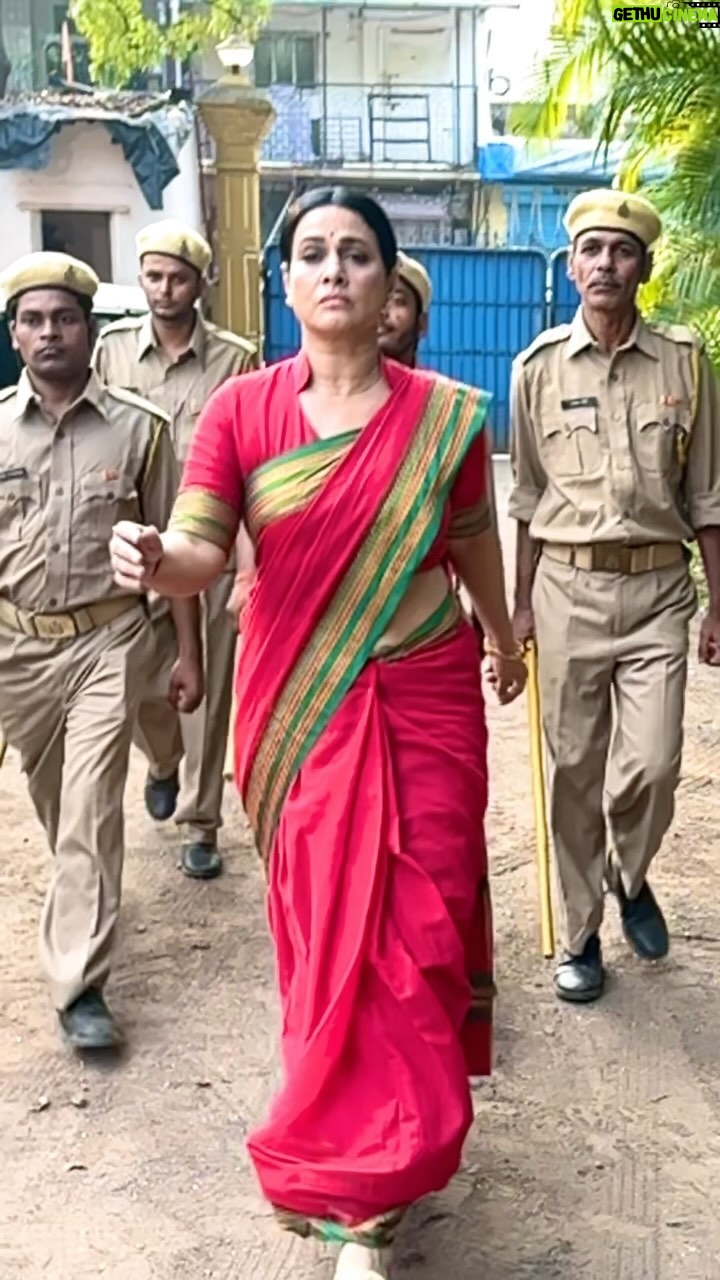 Pakhi Hegde Instagram - Dil me ek aag si dehekti hai, jub koi aisi baat sunti hu ki गाजियाबाद- दिल्ली की युवती से गाजियाबाद में गैंगरेप मामला, 30 नवंबर को हुई थी गैंगरेप की घटना, पुलिस ने 5 आरोपियों को किया गिरफ़्तार 🥹 हर आये दिन ये दिल झँझोड़ देने वाली खबरें सुनने में मिलती है! एक अजीब सी बेचैनी होती रहती है!! कैसे इसे रोका जाये? कैसी होंगी सशक्त बच्चिया, महिलायें? कैसे बचाएँगे हमारी बेटियोको ऐसे दरिंदोसे? आपको क्या लगता है इसका solution क्या हो सकता है? . . . मेरी बात दिल को सचमे छू दी हो , तो आइए एक कदम आगे बढ़ाइए, तो ज़रूर बताइए, आपके ध्यान में क्या solution/ रास्ता हो सकता है इसका ? सोचिए!!!!! #animal #pakkhi #pakkhihegde #pakhi #pakhihegde #pakhifam #excert #timtimtaara #taarakatimtim #pakkhihegdefoundation