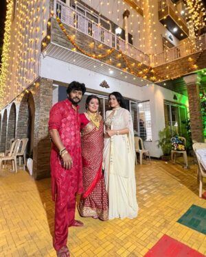 Pakhi Hegde Instagram - Heartiest congratulations to this couple🥰 
u guys are doing awesome n u have awesome couple goals❤️ love u so so much guys! Keep rocking 🙌🥰 lots of love n blessings darlings 🙌😇