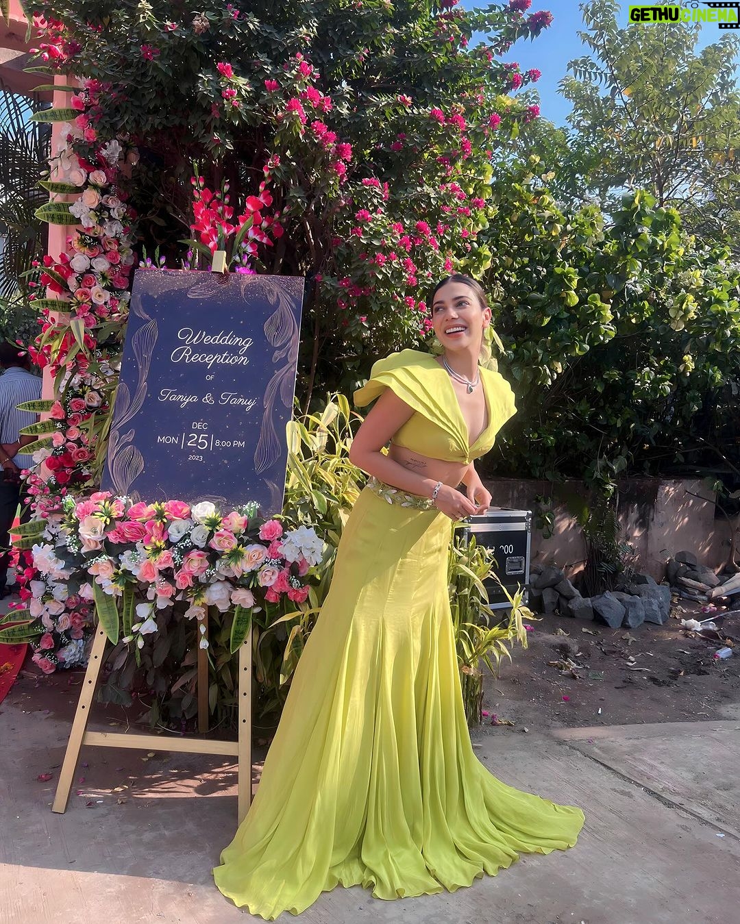 Palak Purswani Instagram - it’s the dress for me 💛 Cheers to the most joyful of couples! Hugs & kisses you two love birds ✨🫶🏼 @tanujvirwani @tanyajacob1 Outfit @kalkifashion Stylist @anamikajain__ Jewellery @mozaati