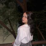Palak Sindhwani Instagram - Swipe right to light it up! 🤍✨ Wearing - @urbanic_in