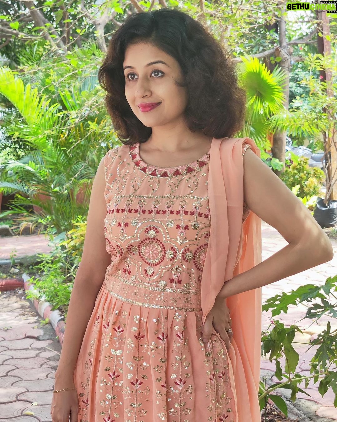 Paridhi Sharma Instagram - Courage Is a Love Affair with the Unknown.. #osho #lifeview #thoughtoftheday #instapic