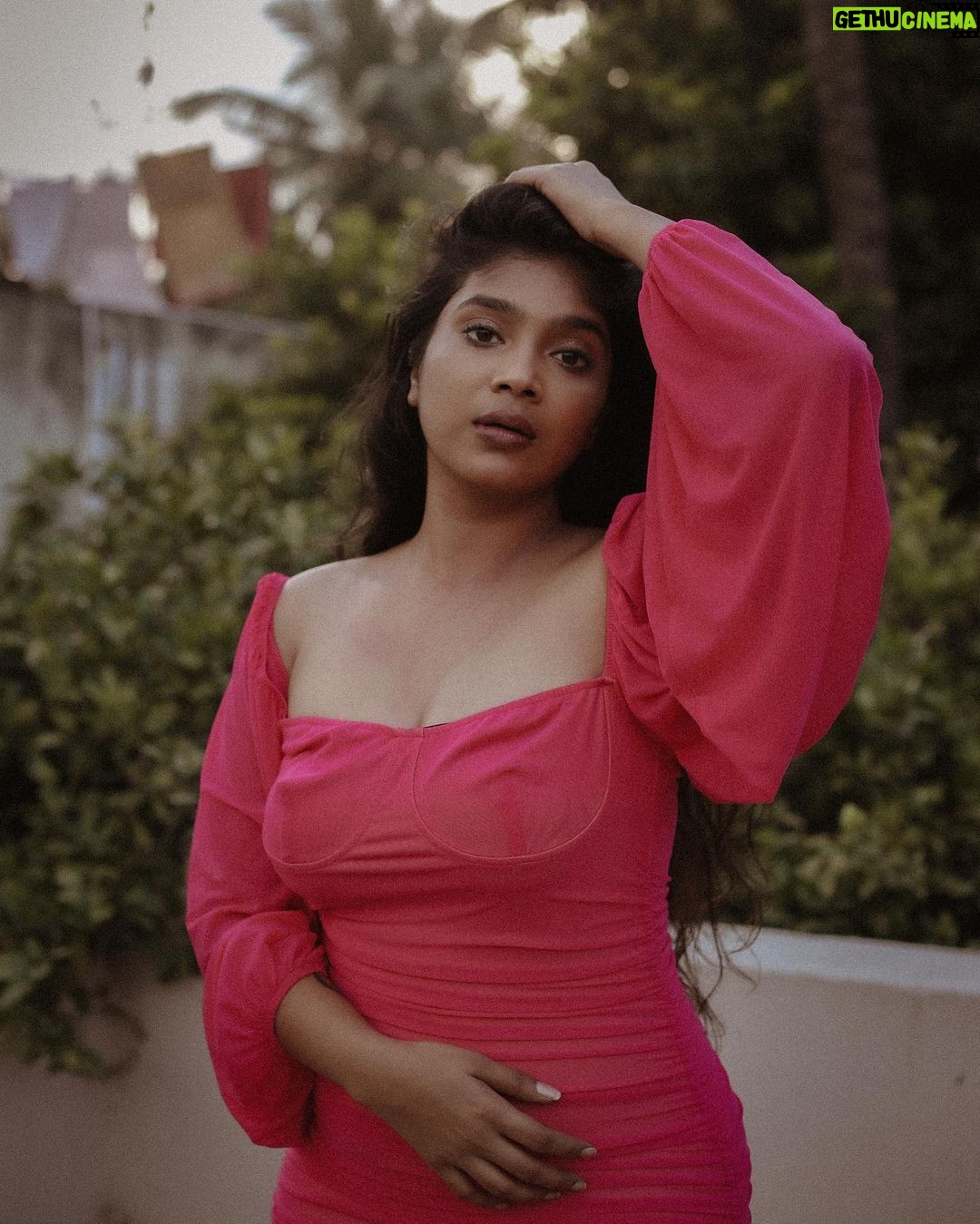 Parvathy Saran Instagram - doin’ it my way 🌙 . Shot by @you_and_i_studios MUA @tarangini_mua Styling @tarangini_mua