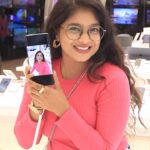 Parvathy Saran Instagram - Tag your shopping gang ✌️ @viveks.india . Pongal veraikum offer ku wait panna vendam here comes the discount rain at namba viveks for the black friday on November 24th.. visit the nearest viveks showroom on Friday and make the most out of it ❤️ Edit @deathly_edit Viveks - The Unlimited Shop
