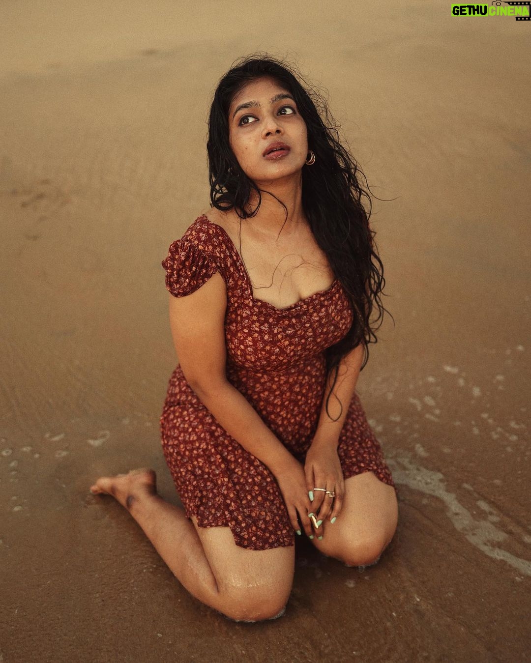 Parvathy Saran - 52.7K Likes - let the sea set you free 🧜♀️
.
shot by @vimal_rebel