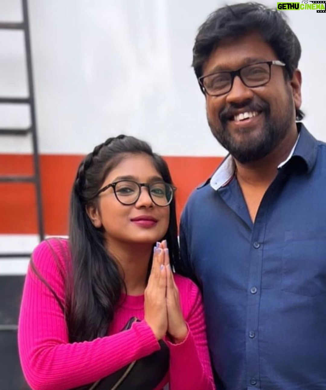 Parvathy Saran Instagram - Can’t wait 🧿🎬 so happy to be a small part of this cute robotic Kadhal ❤️ #MY3 robotic web series directed by #MRajesh coming soon on @disneyplushotstartamil Thank You people for all the support 🥂 Chennai, India