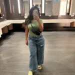Parvathy Saran Instagram - Outfits that I wore in 🇸🇬 Keep it simple & lemme know your favourite fit 🤛 Furama RiverFront, Singapore