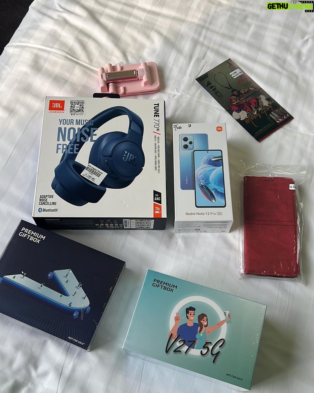 Parvathy Saran Instagram - To those who asked about Shopping in 🇸🇬 Singapore is the most expensive city in the world for luxury living. I spent 30 % of my July saving in shopping but wisely invested on some of the best products & brands 🧿 You get all the exclusive designs in luxury bag, watches and also Cars. You get the most premium model cars displayed here… 📍visit orchard road for more luxury brand and you can also find exclusive @louisvuitton store there After all, quality matters over quantity right !? Tag that shopaholic in your gang.. #VibeWithPaaru #VJParvathy #VJPaaru #shopping #singapore #singaporelife #blogger #vlogger #solotravel