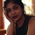 Parvathy Saran Instagram - மகராணியே உன் காதல் தா நியே உன் கண்கள் பேச காத்திருக்கிறேனே 🤎 shot by @arungnanavel