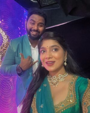 Parvathy Saran Instagram - And that was an amazing day to remember ☺️❤️🧿 @dhruv.vikram #GalattaNakshatraAwards & #GalattaWonderWomenAwards 2023