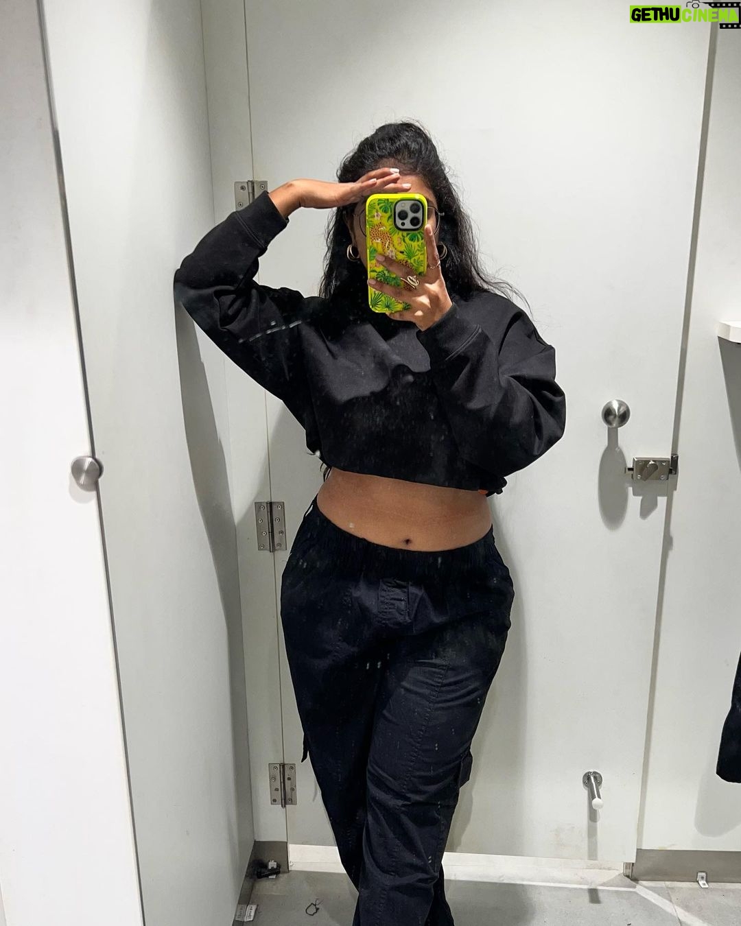 Parvathy Saran Instagram - Outfits that I wore in š®š© And Iām done with the vacation grid :p Bali, Indonesia