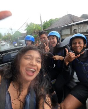 Parvathy Saran Instagram - best wild diwali ever 🧿 Bali Rafting in Ayung River 🍃 finally celebrated this day with no crackers but with full of nature…far far away from my homeland !!! Feels so good & alive.

Thank You @gtholidays.in for an unforgettable Trip to the Beautiful Bali ❤️