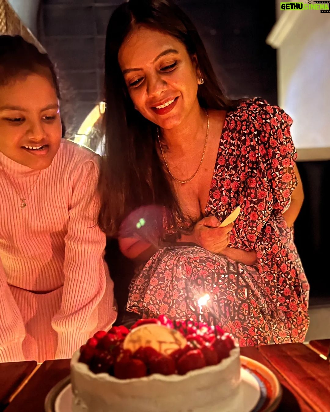 Pavani Reddy Instagram - Happy birthday my love ❤ #sister #babygirl @sinereddy Location : @papayahyderabad