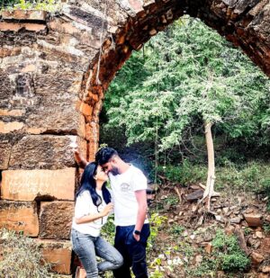 Pavani Reddy Instagram - #pavmir ♥️
#celabratinglove 
PC: @shravyareddyofficial