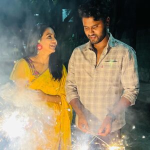 Pavani Reddy Instagram - Diwali 🪔 
#diwalicelebration #famfriends #hyderabad