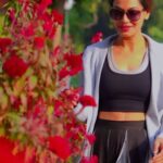 Payal Rohatgi Instagram - It’s ok to unfollow people in real life 🥰🙈 #payalrohatgi #yogasehihoga #ladkihoonladsaktihoon Delhi Gymkhana Club