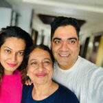 Payal Rohatgi Instagram - Outings with familia ❤️💕🔥 #shotoniphone15promax #selfie #selfietime