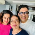 Payal Rohatgi Instagram – Outings with familia ❤️💕🔥 #shotoniphone15promax #selfie #selfietime