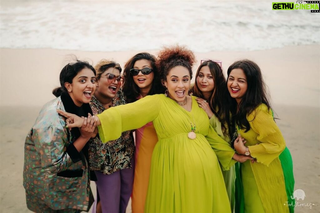 Pearle Maaney Instagram - And ….. it was Baby Shower Time 💚 Celebrating Life and the New Life we are Ready to Welcome into our Family ♾️ By the way! whom do you think did justice to the “Retro Pop” Theme while Choosing their Outfit? I’ve got a clear winner in my head! I’ll announce that in my next post 😜😋 Thank You @rachel_maaney for putting up this beautiful yet intimate celebration 🥳 . Click @todstories Wearing @t.and.msignature Srini and Ruben wearing @jishadshamsudeen ‘s amazing Outfits 😎 Decor : @_whitewindow__