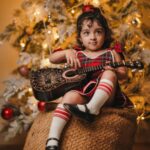 Pearle Maaney Instagram - We are all Like Snowflakes ❄️… All Different in Our Own Ways… ❤️ ☃️ 🎄 Click @jiksonphotography @lightsoncreations Styled by @ashna_aash_