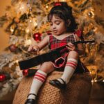 Pearle Maaney Instagram - We are all Like Snowflakes ❄️… All Different in Our Own Ways… ❤️ ☃️ 🎄 Click @jiksonphotography @lightsoncreations Styled by @ashna_aash_