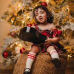 Pearle Maaney Instagram - We are all Like Snowflakes ❄️… All Different in Our Own Ways… ❤️ ☃️ 🎄 Click @jiksonphotography @lightsoncreations Styled by @ashna_aash_