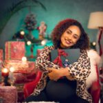 Pearle Maaney Instagram – New Video Out Now On YouTube! 
All the 100 winners must have started getting their Hampers by Now !!! But this Video is for the Ones who want to know how we curated it and What’s Inside the Box 😋❤️ 

With Love,
Santa 🎅