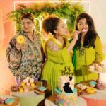 Pearle Maaney Instagram - I would like to call this bundle of pics “Sugar Rush” 🤪 . Click @todstories Wearing @t.and.msignature Srini @jishadshamsudeen Event @_whitewindow__ Cake @whisk_n_frost