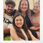Pooja Bhatt Instagram - Homecoming.. ♥️ @falaqnaazz @sheezan9 @kehekshan18