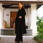 Pooja Bhatt Instagram - “Show me a sane man and I will cure him for you” Carl Jung #Sanaathefilm #Sanaadiaries #iamsanaa #iffi54goa #grandhyattgoa #poojabhatt #blackfashion