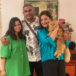 Pooja Bhatt Instagram - To Shaheen- the Wonder Woman in all our lives.. I quote from Wonder Woman-
“Sisters in battle, I am shield and blade to you. As I breathe, your enemies will know no sanctuary. While I live, your cause is mine.”
Love you wise one! Have the happiest birthday EVER! ♥️
#ShaheenBhatt #birthdaygirl #wonderwoman #familyties❤️
