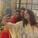 Pooja Bhatt Instagram - To Shaheen- the Wonder Woman in all our lives.. I quote from Wonder Woman- “Sisters in battle, I am shield and blade to you. As I breathe, your enemies will know no sanctuary. While I live, your cause is mine.” Love you wise one! Have the happiest birthday EVER! ♥️ #ShaheenBhatt #birthdaygirl #wonderwoman #familyties❤️