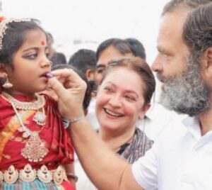 Pooja Bhatt Instagram - One year ago on this date,I joined the #bharatjodoyatra in Telangana walking besides @rahulgandhi for 10 kms. A short distance physically but long enough to give me a better understanding of the man himself & most importantly the feeling that resonated on the ground,out on the streets, in the hearts of people. I was the first from Bollywood to join and did so to reinstate my faith in the diversity of our great nation. The India that refuses to be reduced to one language,one colour,one ‘sur’. All of us are better than one of us and I will join hands and walk with anyone and everyone who dares to propagate love in times of hate and talks about unification in the real sense of the word. Beyond that I have no interest in politics nor the power game. We are artists and that means shunning power. What it also means is standing up for what one believes in,especially when it is not convenient nor popular and ‘walking one’s talk’. Grateful to have been part of this milestone in History. For the experience,the understanding,the generosity,the humility 🙏 
Long live Bharat! Long live India. We are blessed to be born to this rich,diverse land. 🙏🇮🇳
#loveconquersall #daretolove #intimesofhate #bharatjodoyatra