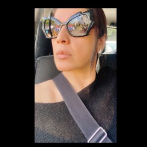 Pooja Bhatt Instagram - “With enough courage,you can do without a reputation.” 
😎 
#rhettbutler #gonewiththewind #greatmoviequotes
