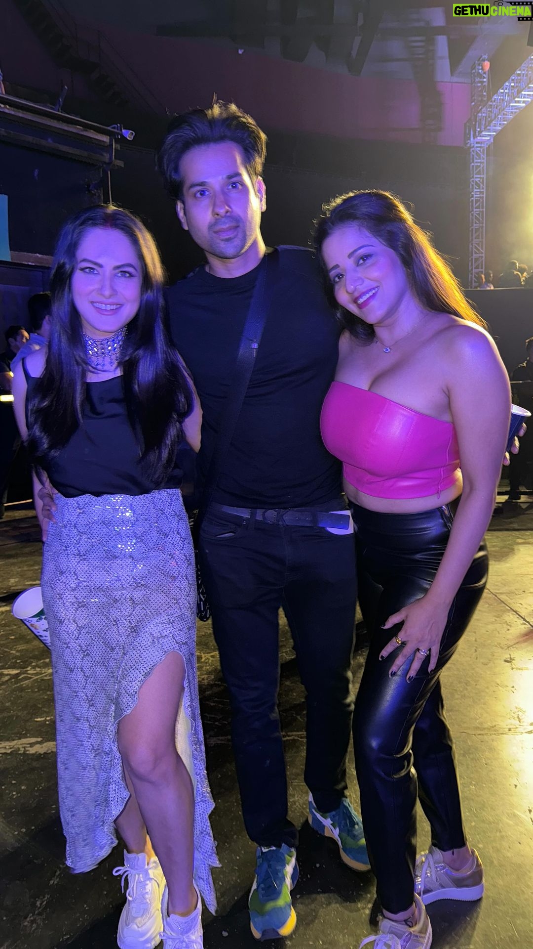 Pooja Bose Instagram - About last night @kunalrverma @aslimonalisa @harrdysandhu concert