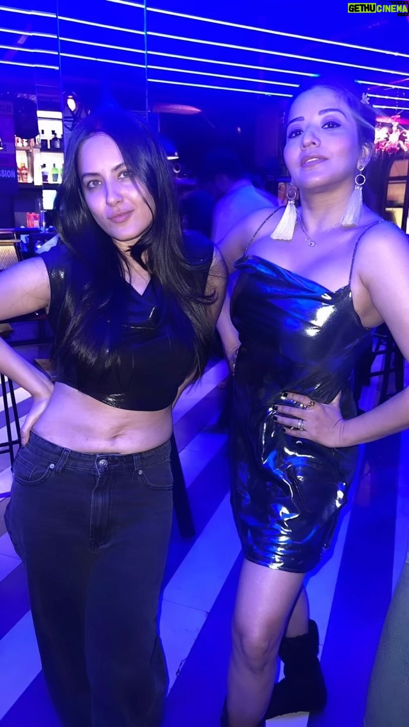 Pooja Bose Instagram - Abt last night @aslimonalisa