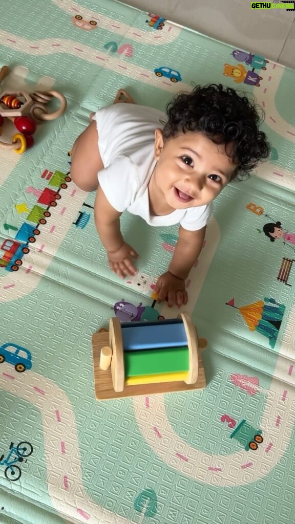 Pooja Ramachandran Instagram - Kiaan’s top favourite toys - Part 1 These toys are tooooo good! Highly recommend for a 6 month old. Enjoy and play safe mommy’s. Wooden teethers @arirotoys Spinning wheel @arirotoys Yellow monkey @amazondotin Fidget slug @amazondotin Wooden buses @arirotoys Shadow play - free :) Box cloth tissue @kizoplay Rings @fisherprice Clutch ball @kizoplay Sensory books - store bought Orange and white wooden toy @kizoplay Cloth books - store bought Best diapers for all day long! @thegoodbamboodiapers #6monthbabyboy #6monthtoys #kiaankokken #montessoritoys