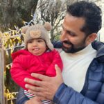 Pooja Ramachandran Instagram - Celebrating Kiaan’s first Christmas and making it a special one! #makingmemories #kiaankokken #firstchristmas #christmasinparis Eiffel Tower, Paris, France