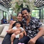 Pooja Ramachandran Instagram – We recreated some special memories with our little favourite travel buddy.. 🥰

Before Kiaan and after Kiaan 👶🏼♥️

#beforeafter #withourson Ｌｏｖｅ Ｗｏｒｌｄ