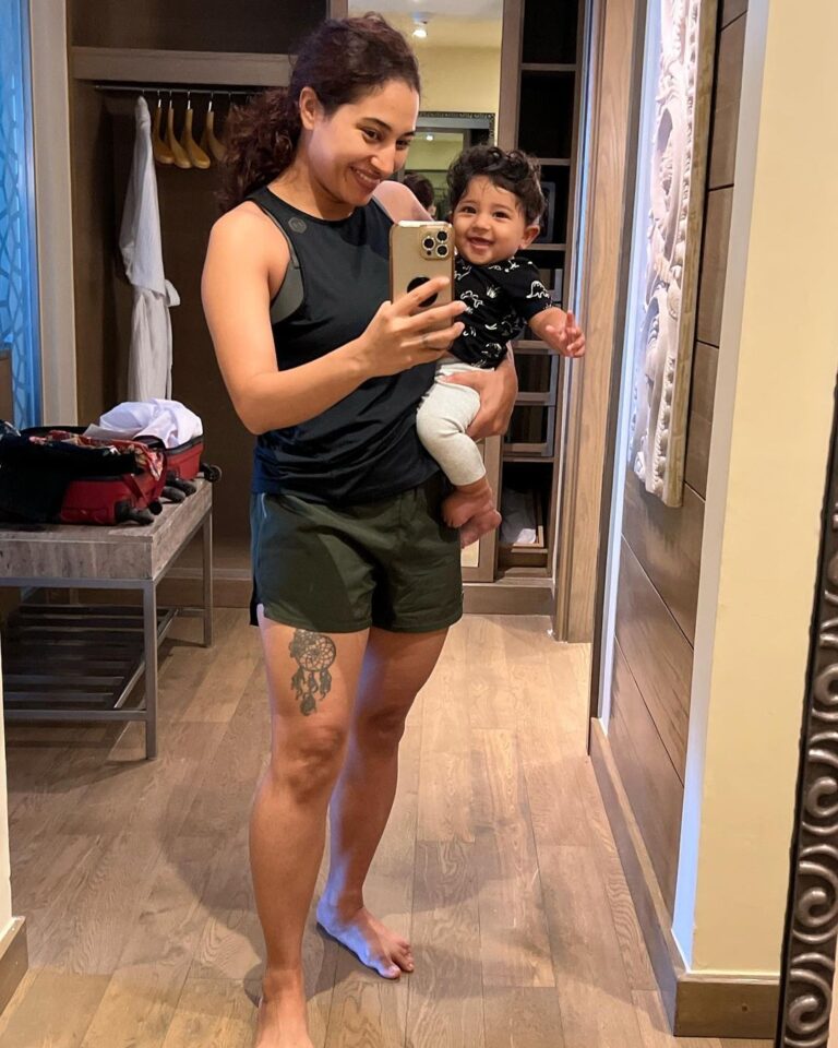 Pooja Ramachandran Instagram - Baby and momma 👶🏼♥️ @kiaankokken