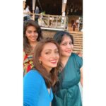 Pooja Salvi Instagram - Sunset vibes, Salty Kisses and endless fun with the girls at the beach🌅🏖️ . . . . . . #girlstrip #goaevenings #sundown #loveforbeaches #azulebeachfront