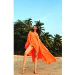 Pooja Salvi Instagram - Embracing the magic of sundown at the beach 🌊☀️🌅 . . . . . . . . #beachtime #sunset #sea #sand #beachlover #girlstrip #friendsforever #makingmemories #perfectbeachday #eveningwellspent #gratitude