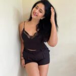 Poonam Bajwa Instagram - Hi 🌝