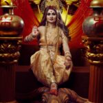 Poonam Mishra Instagram – May the divine blessing of the goddess of power, Maa Durga, be with you forever..🙏🏻
Happy Dussehra to all ….

#durgamaalook#pujo2k23#dusshera2k23#makeupartist#makeupartistbhubaneswar#makeupbyubonita Bhubaneswar, India