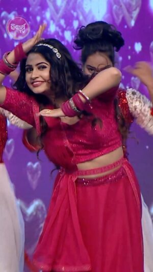 Poonam Mishra Instagram - OMG...Poonam's Flawless Dance moves and expression I Naach Odisha
#NaachOdisha #DanceRealityShow #SidharthTV #NamitaAgrawal #SitaramAgrawal #ଏବେକେବଳସିଦ୍ଧାର୍ଥ