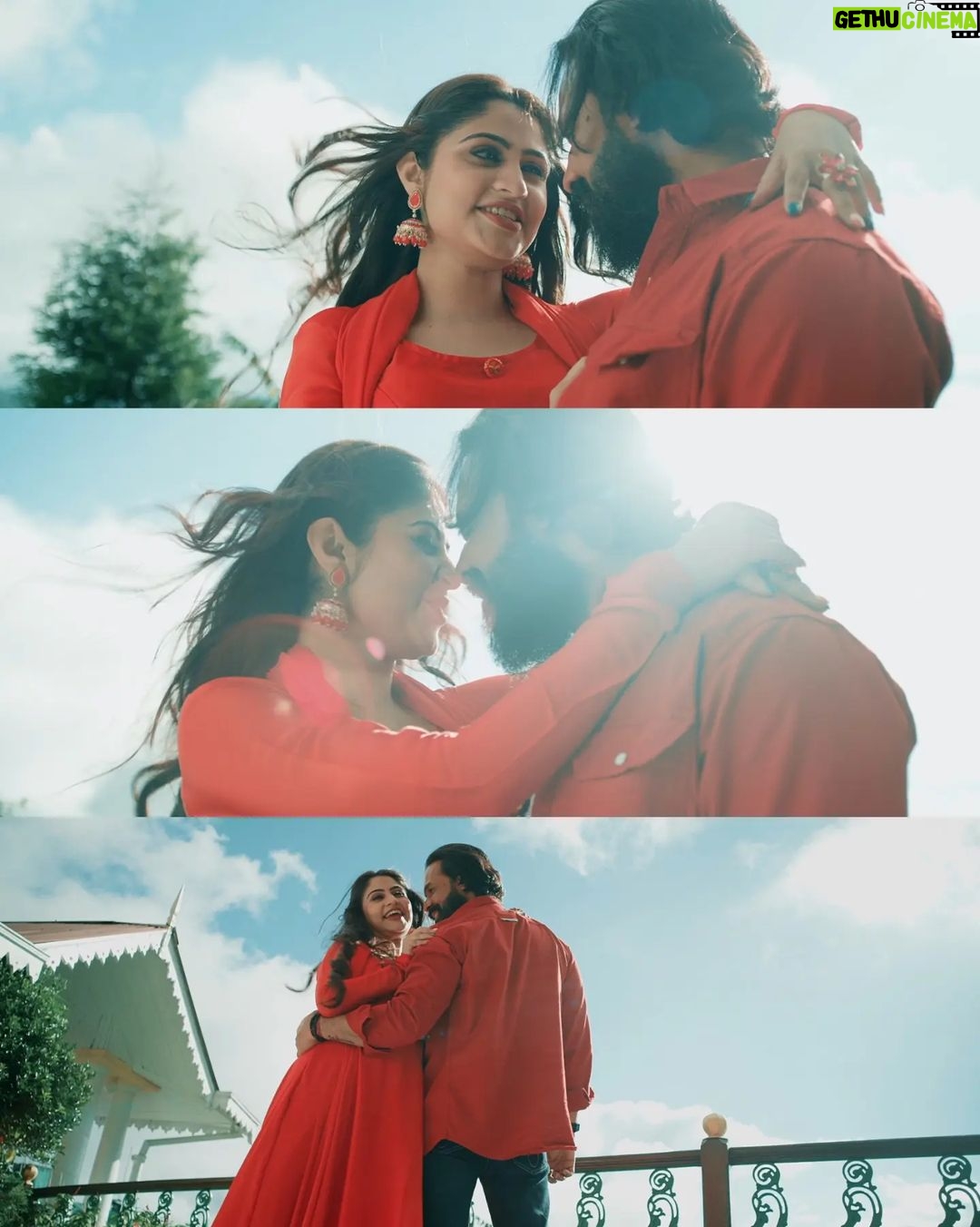 Poonam Mishra Instagram - PREMAJALA song from the film @katak_sesa_ru_arambha Director: @sudhanshumohansahoo Production: @anasmishproductionss DP: @deepakkumardop Gaffer: @gaffertrinath Editor: @rajesh_dash_editor Colorist: @rajesh.raman.12914 @devasispatra_actor @poonammishraofficial #katakthefilm #redhelium #masterprime #dop #cinematographer #cinematic #dancenumber #itemsong #screengrab #filmgrab #colourpalette #davinciresolve #coloristsociety #colourgrading #ollywood #odiafilm Mayfair Darjeeling