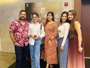 Poonam Mishra Instagram - KATAK…sesha ru arambha special screening with all beautiful Rangalatas of Odisha….

Thank you so much everyone for making this special screening for special 😘😘😘😘