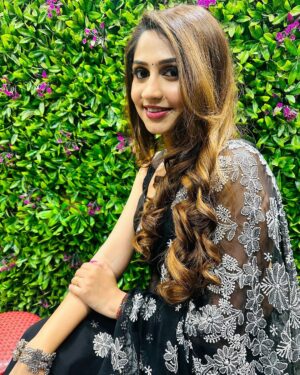 Poonam Mishra Instagram - Happy Dussehra everyone!!!!

Mua @babitamarvella ❤️❤️❤️❤️