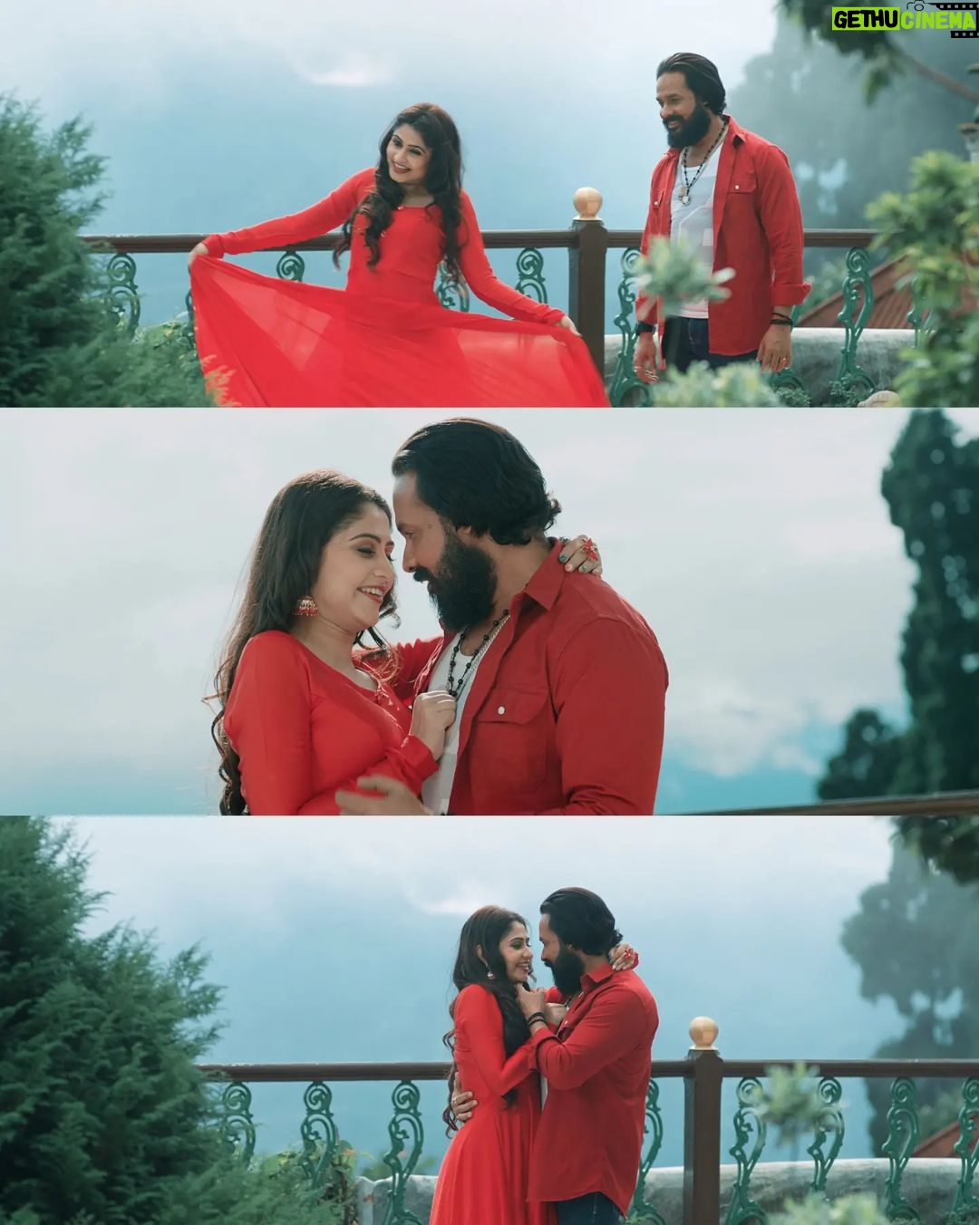 Poonam Mishra Instagram - PREMAJALA song from the film @katak_sesa_ru_arambha Director: @sudhanshumohansahoo Production: @anasmishproductionss DP: @deepakkumardop Gaffer: @gaffertrinath Editor: @rajesh_dash_editor Colorist: @rajesh.raman.12914 @devasispatra_actor @poonammishraofficial #katakthefilm #redhelium #masterprime #dop #cinematographer #cinematic #dancenumber #itemsong #screengrab #filmgrab #colourpalette #davinciresolve #coloristsociety #colourgrading #ollywood #odiafilm Mayfair Darjeeling
