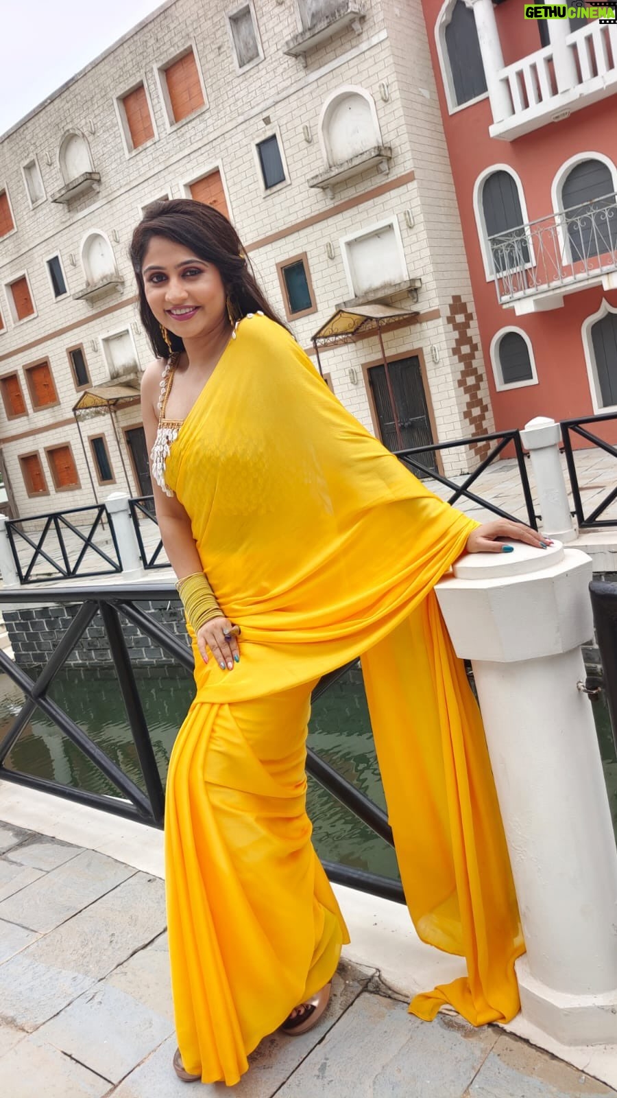 Poonam Mishra Instagram - 💛💛💛💛💛