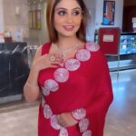 Poonam Mishra Instagram - Here is the beautiful track JIBANATHU TU MORA…❤️❤️❤️All the best my gorgeous @jayabiswasofficial … You look stunning as always… All my best wishes to the entire team of ‘AASHIQ SURRENDER HUA’… Mua @u_bonita_by_swikrutee_